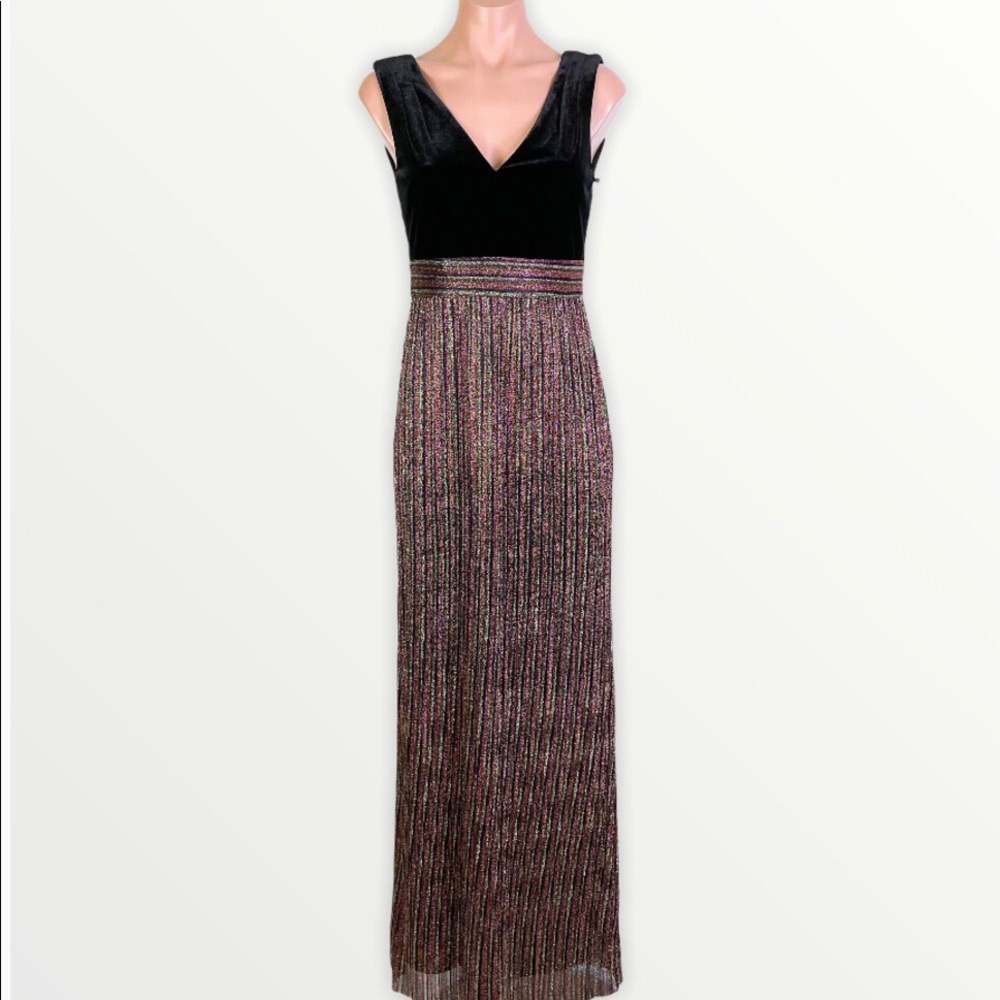 Vince Camuto Velvet Mixed Media Metallic Pleat Gown Maxi Dress Black size 0 NWT